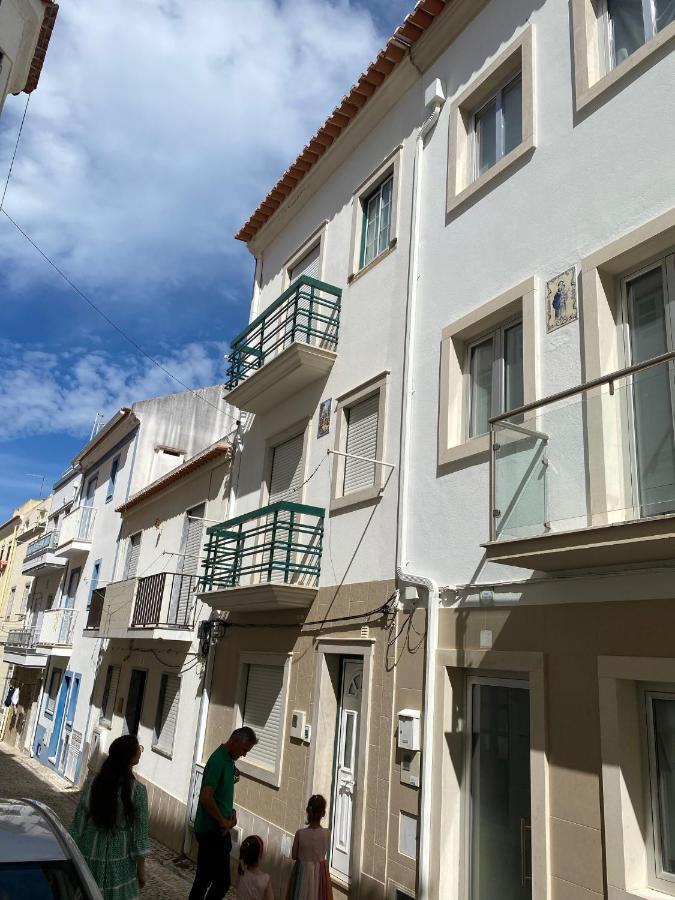 100 Meters From The Beach! Rua Da Regeneracao Назаре Екстериор снимка